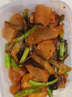煮物大根でネギキムチ炒め-レシピのメイン写真