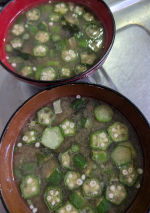 簡単★昼食!オクラとわかめのお味噌汁-レシピのメイン写真
