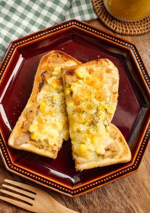 こんがりとろ～り🧀ツナみそトースト-レシピのメイン写真
