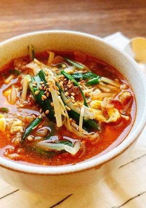 焼肉店風♪簡単☆旨辛ユッケジャンスープ-レシピのメイン写真