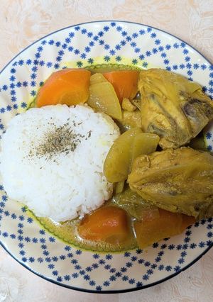 簡単★昼食！ぶつ切り鶏肉のカレーライス-レシピのメイン写真