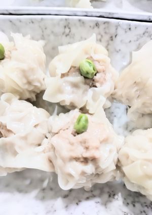 ミクベジからグリンピース取って乗っけた焼売-レシピのメイン写真