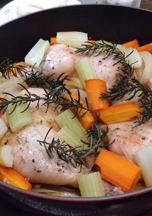 骨つきもも肉の白ワイン煮込み-レシピのメイン写真