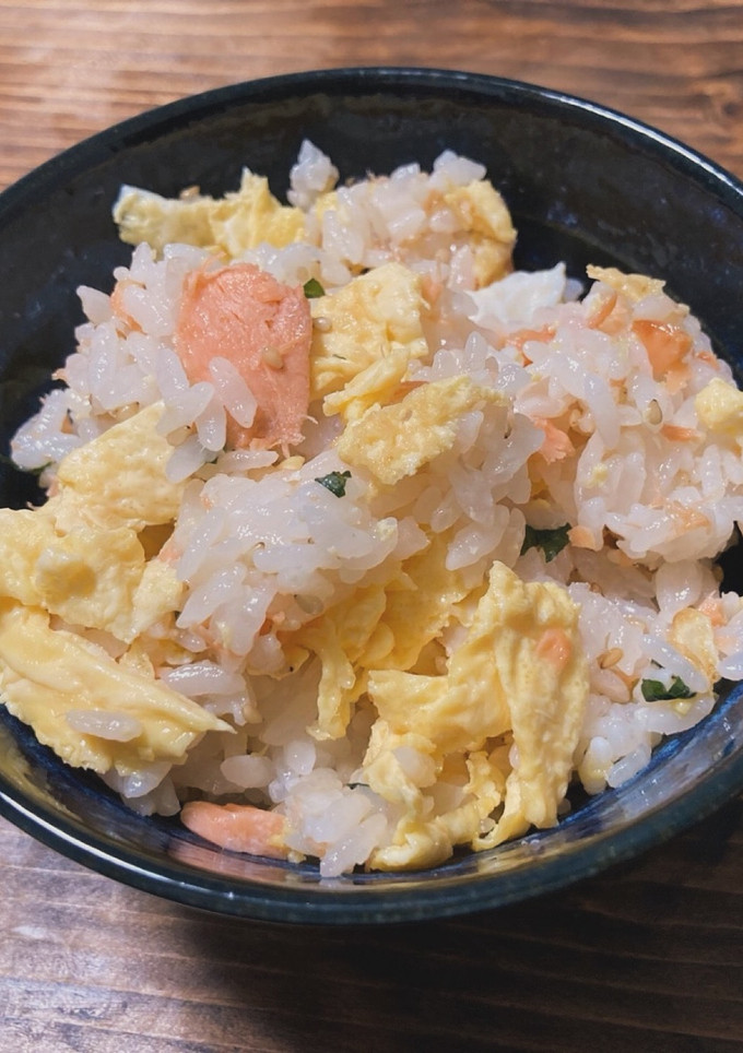 楽ちん簡単"さっぱり鮭と卵の酢飯"-レシピのメイン写真