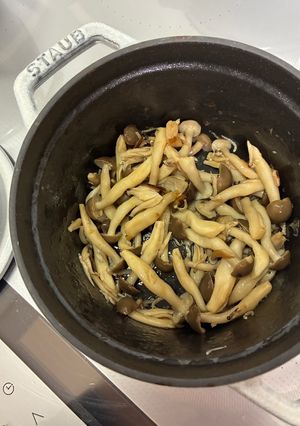 STAUBで！しめじとじゃこの追い鰹蒸し-レシピのメイン写真