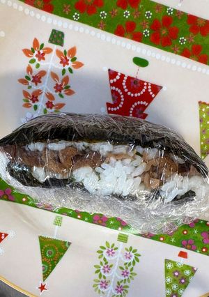 おにぎらず　焼肉と　大葉ごまごはん-レシピのメイン写真