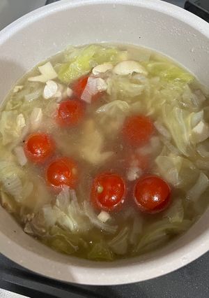 キャベツと玉ねぎのコンソメスープ-レシピのメイン写真