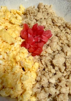 麺つゆで鶏そぼろ-レシピのメイン写真