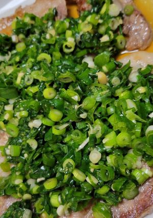 ねぎ山盛り!豚肩ロースステーキ-レシピのメイン写真