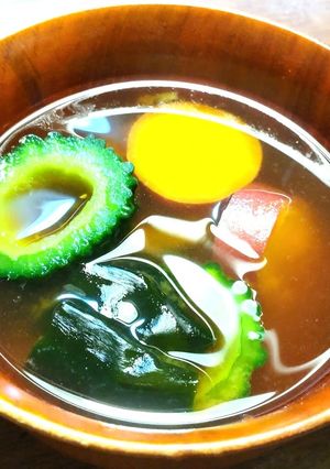 さつまいもとゴーヤのお味噌汁 甘×苦-レシピのメイン写真