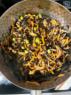 人参ひじき煮-レシピのメイン写真