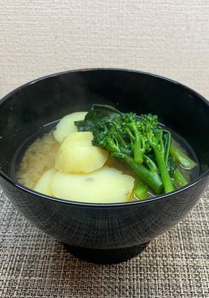 新じゃがとステックセニョールの味噌汁♪-レシピのメイン写真