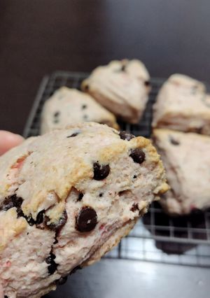 生クリーム入りいちごのチョコスコーン-レシピのメイン写真