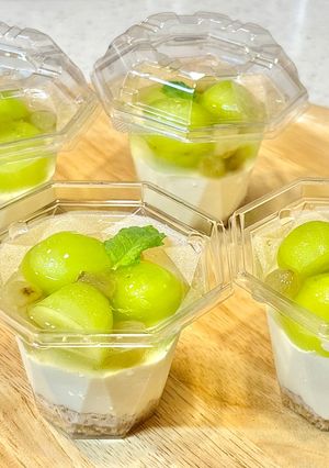 おもてなしに。クリームチーズときらめき葡萄ゼリー-レシピのメイン写真