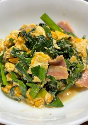 ニラ玉＆ベーコン🥓炒め😃-レシピのメイン写真