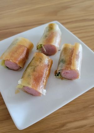 簡単お弁当♪ウインナーとかいわれの春巻き-レシピのメイン写真