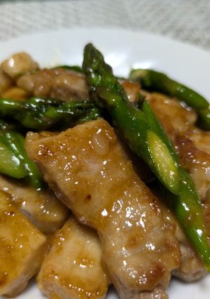 厚切り豚肉とアスパラのガリバタしょうゆ-レシピのメイン写真