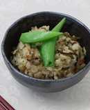 さば缶と塩昆布の炊き込みご飯