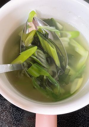 中華スープ・ネギ・ワカメ-レシピのメイン写真