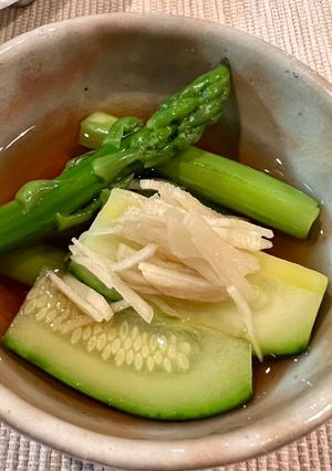 ズッキーニとアスパラの茹で浸し。-レシピのメイン写真