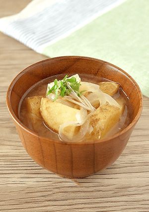 新じゃがと新玉ねぎのお味噌汁-レシピのメイン写真
