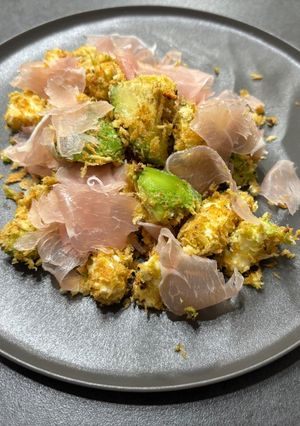 【おつまみ】生ハムチーズとアボカドの味噌マヨ和え-レシピのメイン写真