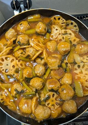 ミートボールと青梗菜と蓮根トマト甘酢和え-レシピのメイン写真