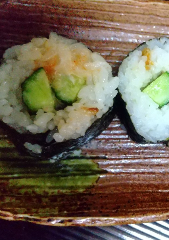 おにぎり海苔で巻き寿司を作ります。-レシピのメイン写真