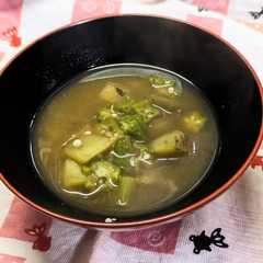รูปของ 無農薬 オクラと茄子のトロッと味噌汁