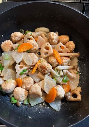 鶏団子と野菜の煮物-レシピのメイン写真