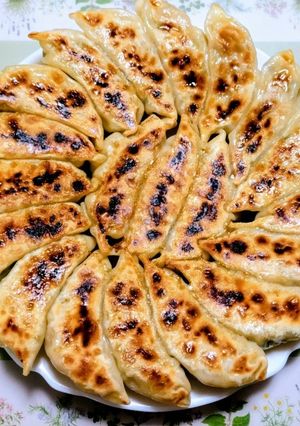 今夜の夕飯！キャベツ椎茸豚肉焼き餃子中華-レシピのメイン写真
