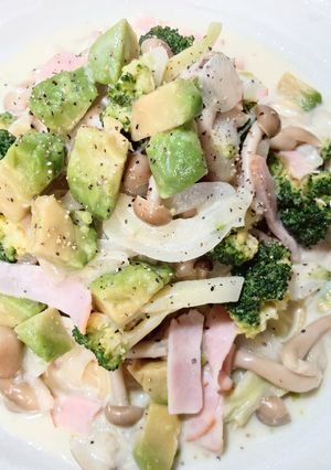 レンジで簡単！♬アボガド&ブロッコリーのパスタ♬-レシピのメイン写真