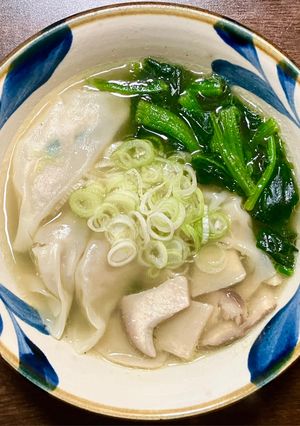 冷凍生餃子とエリンギとほうれん草のスープ-レシピのメイン写真