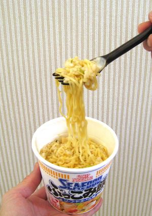 ぶっこみ飯 × シーフードヌードル-レシピのメイン写真