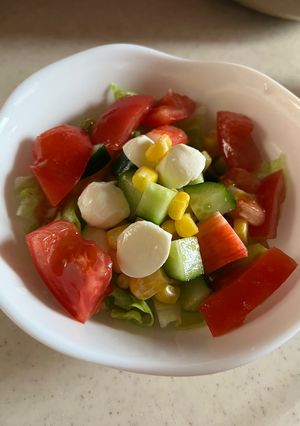 モッツァレラとカニカマ野菜たっぷりサラダ-レシピのメイン写真