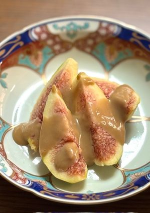 無花果（いちじく）の胡麻クリームかけ-レシピのメイン写真
