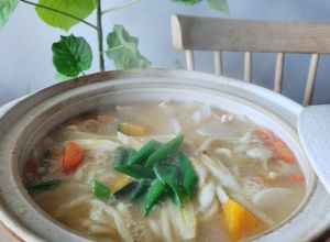 白だしで山梨のほうとう鍋うどん☆風邪の時-レシピのメイン写真
