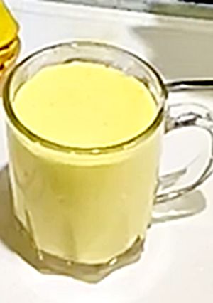 携帯ミキサーでマンゴミルクジュースを作る-レシピのメイン写真