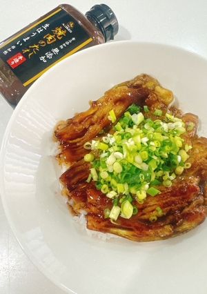 焼肉の生だれでまるでうなぎな茄子蒲焼丼-レシピのメイン写真