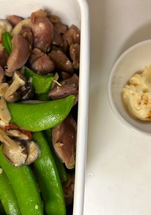スナップえんどうと砂肝のぺぺロン炒め-レシピのメイン写真