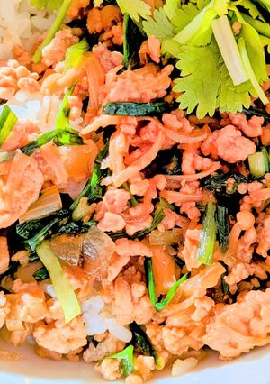 豚ひき肉とニラの簡単スタミナ丼-レシピのメイン写真