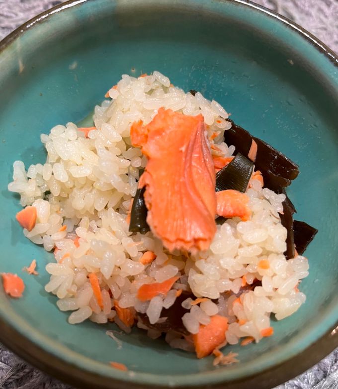 しゃけごはん 鮭ご飯のレシピ・作り方・献立｜レシピ大百科（レシピ・料理