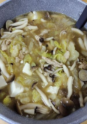 しょうゆ味すいとん鍋-レシピのメイン写真