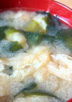 揚げとワカメの味噌汁-レシピのメイン写真