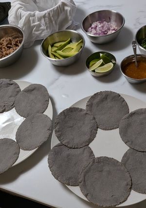 実はとっても簡単、コーントルティーヤ-レシピのメイン写真