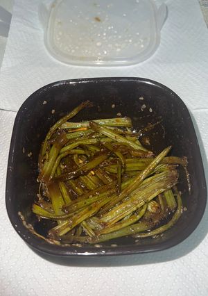【ピリ辛!】大根の葉の茎で甘辛煮-レシピのメイン写真