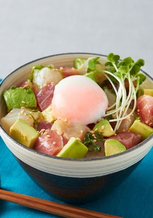 まぐろと鯛のアボカド青じそ漬け丼-レシピのメイン写真