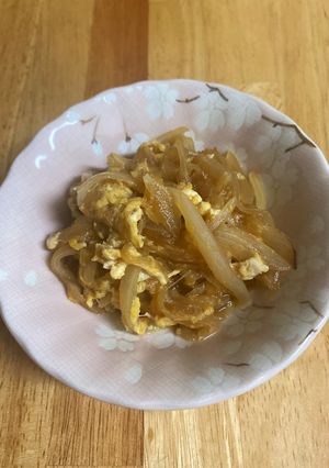 【母の味】玉ねぎと卵の甘辛炒め物-レシピのメイン写真
