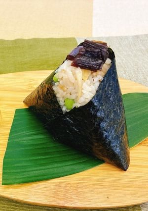 生姜と枝豆のきゃらぶきおにぎり-レシピのメイン写真