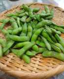 ストウブ鍋で旨み凝縮 塩もみ枝豆茹で